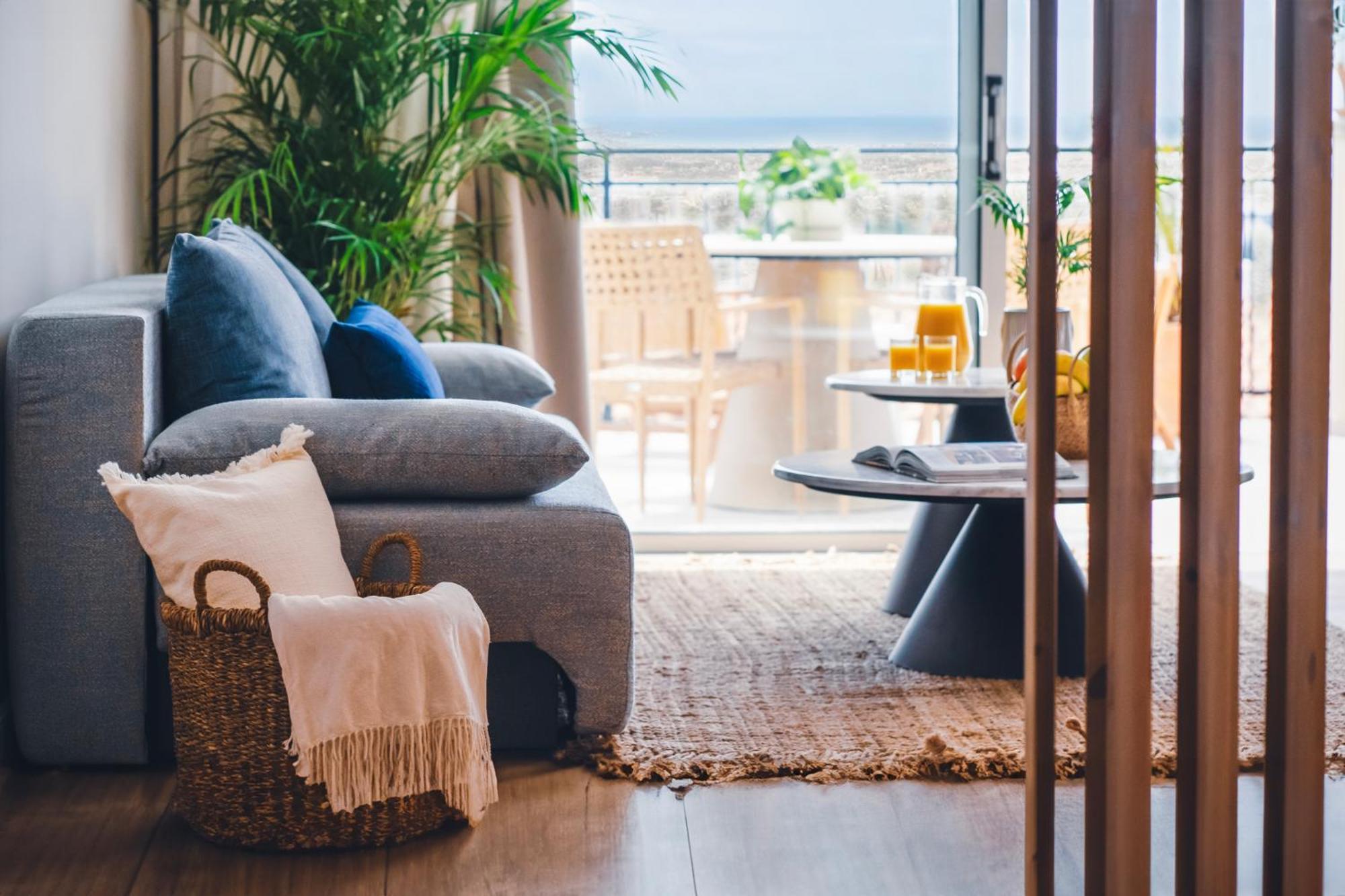 Hotel Wellclub - Wellness Family Experience - Seaview Paphos Exterior foto