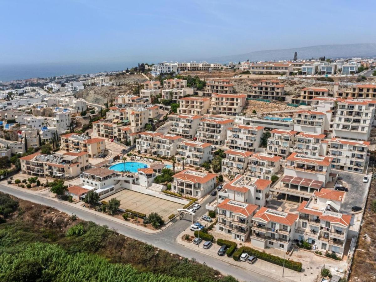 Hotel Wellclub - Wellness Family Experience Paphos Exterior foto
