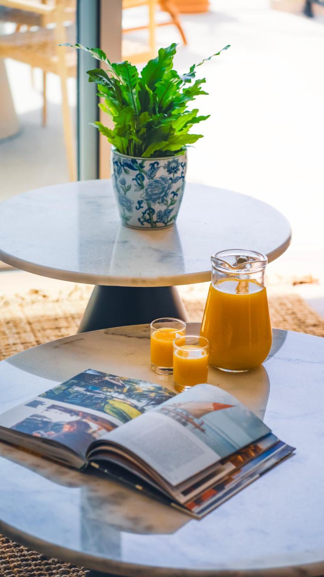 Hotel Wellclub - Wellness Family Experience - Seaview Paphos Exterior foto